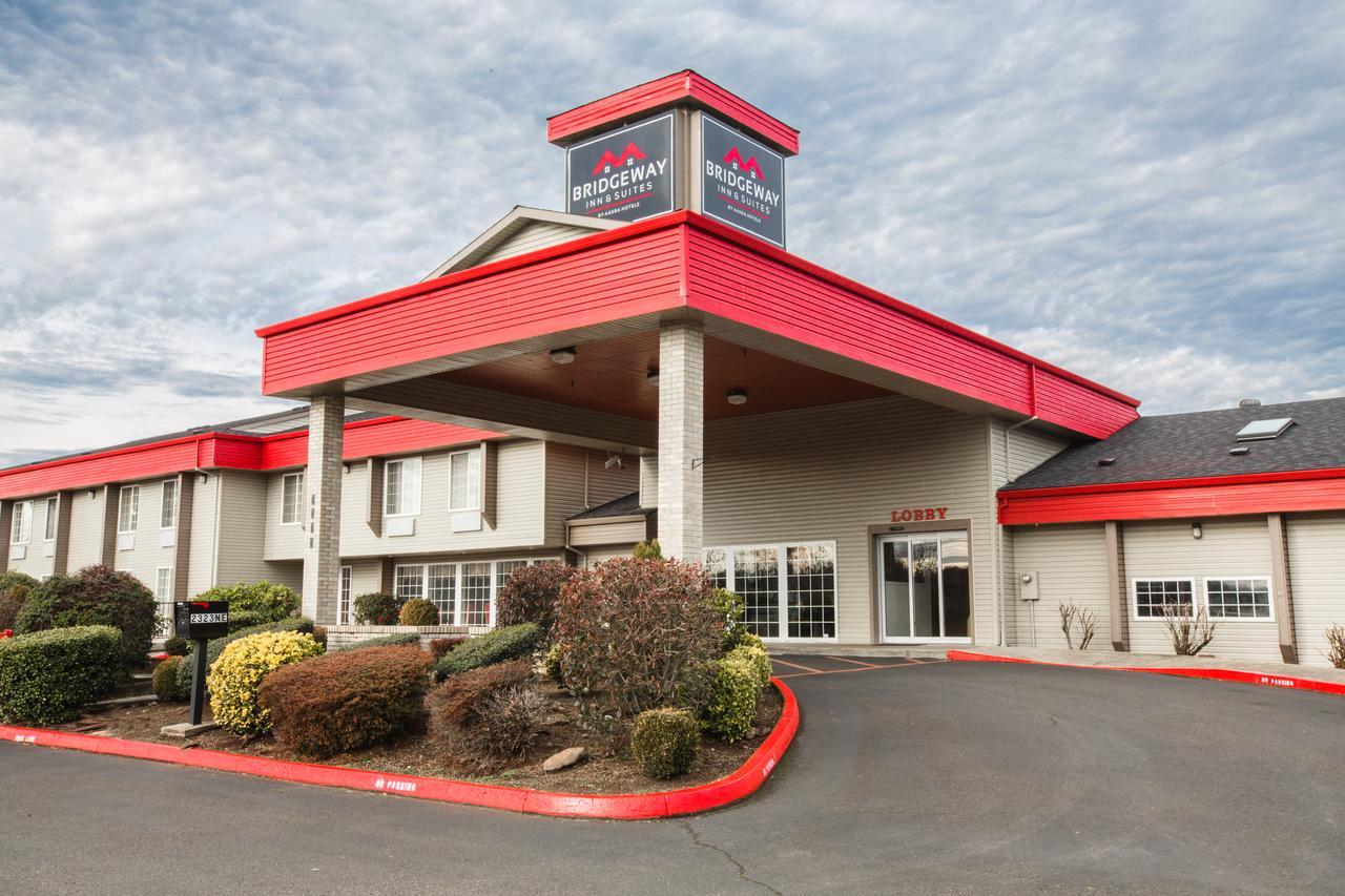 Bridgeway Inn & Suites - Portland Airport グレシャム エクステリア 写真