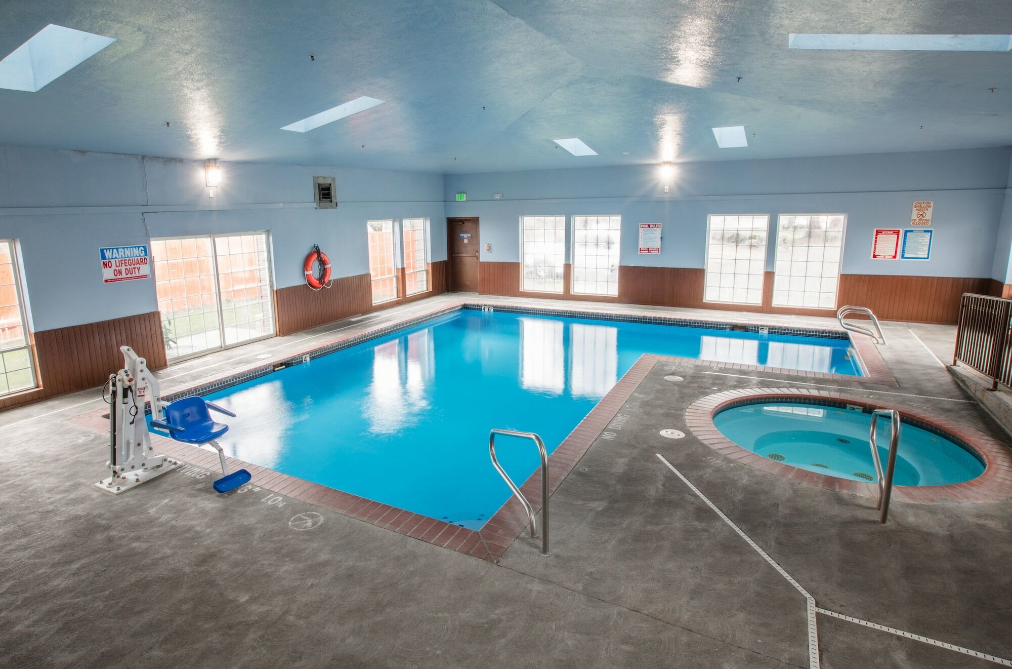Bridgeway Inn & Suites - Portland Airport グレシャム エクステリア 写真